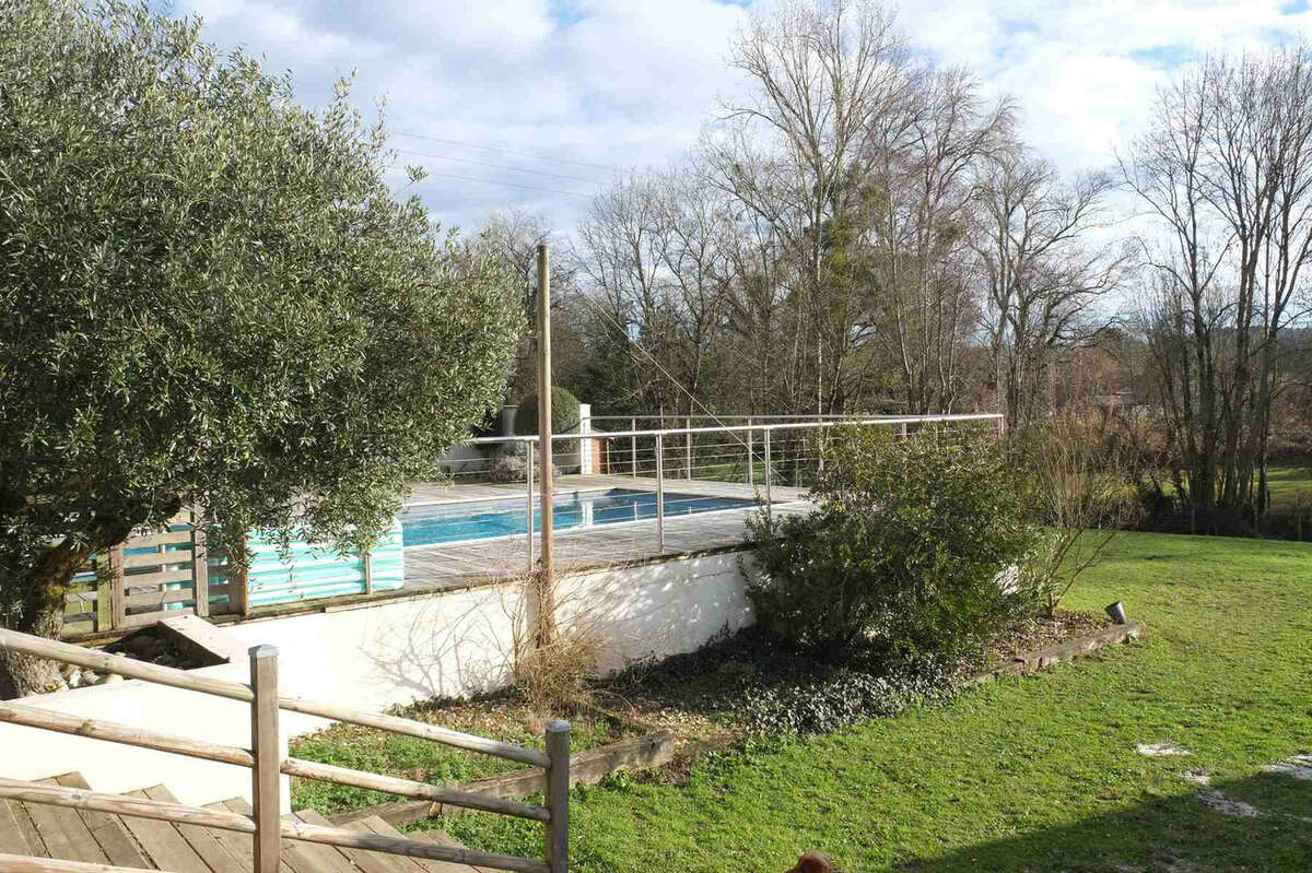 Maison à PUGNAC