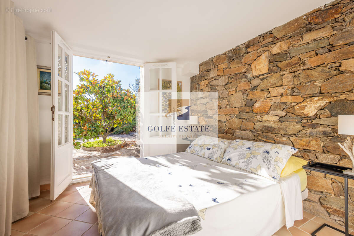 Maison à LA CROIX-VALMER