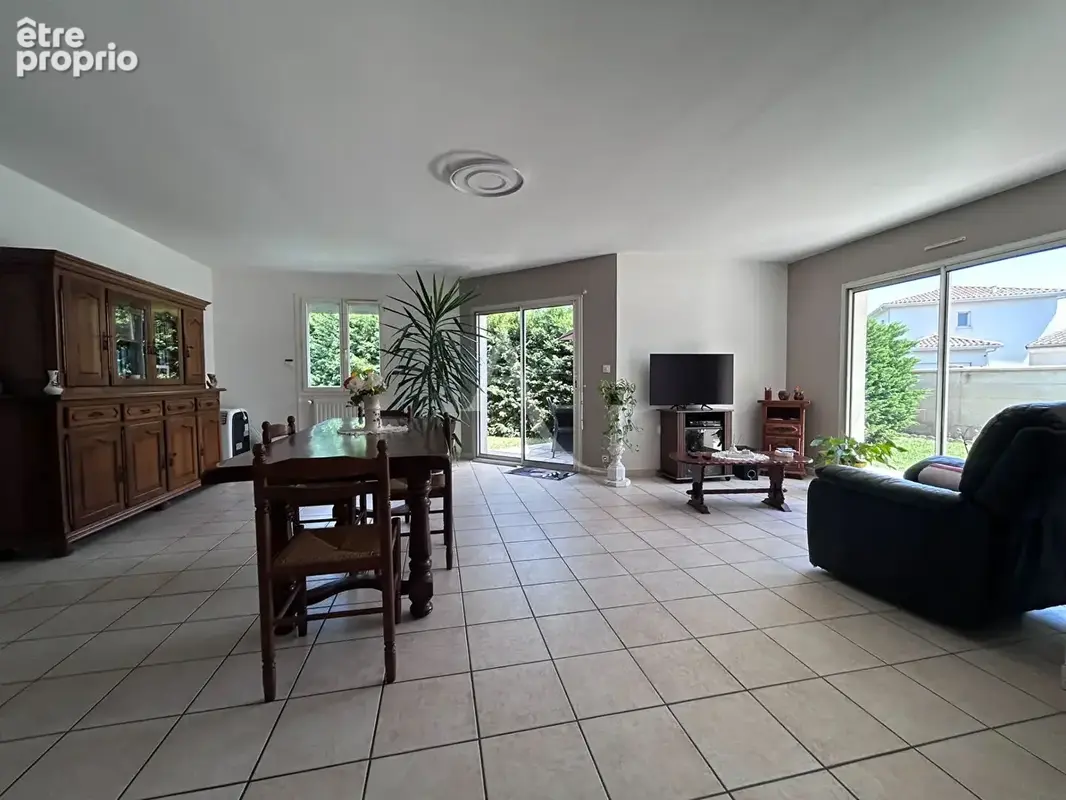 Maison Eysines 5 pièce(s) 91.77 m2 - photo 2