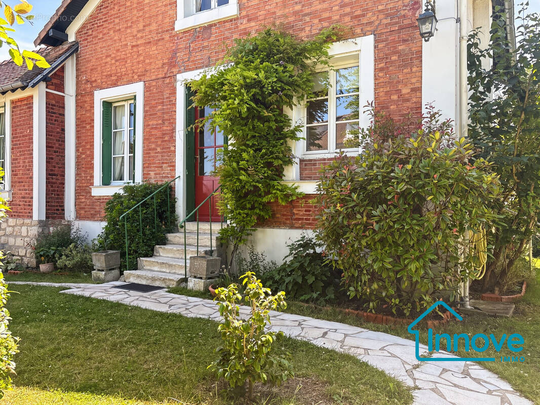 Maison à BOUGIVAL