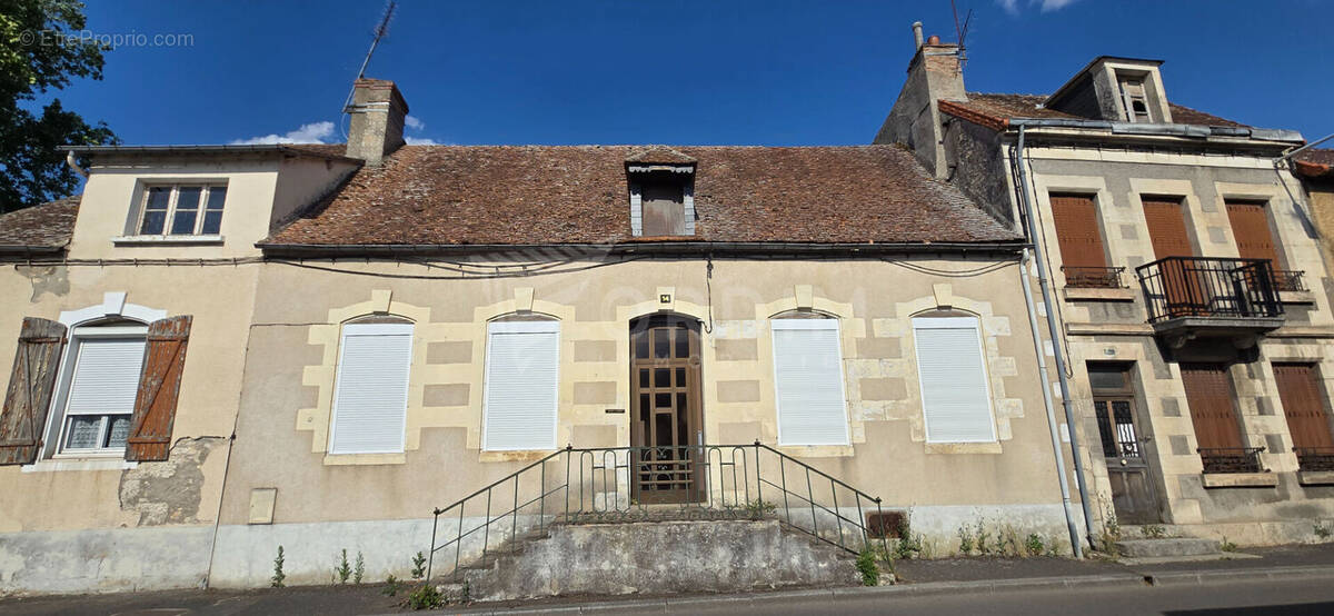 Maison à COSNE-COURS-SUR-LOIRE