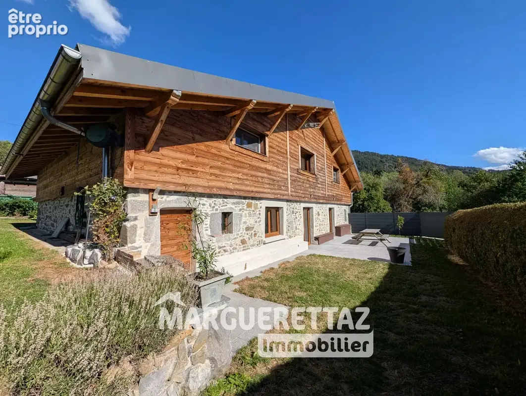 Maison à ONNION