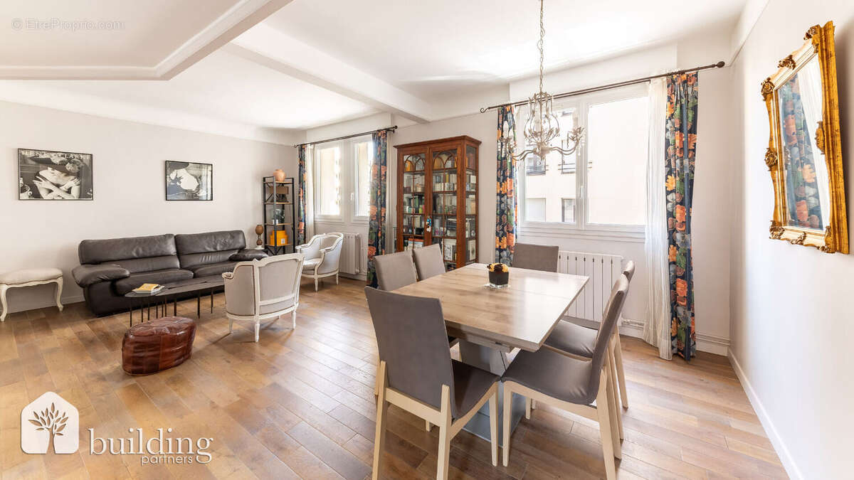 Appartement à LEVALLOIS-PERRET