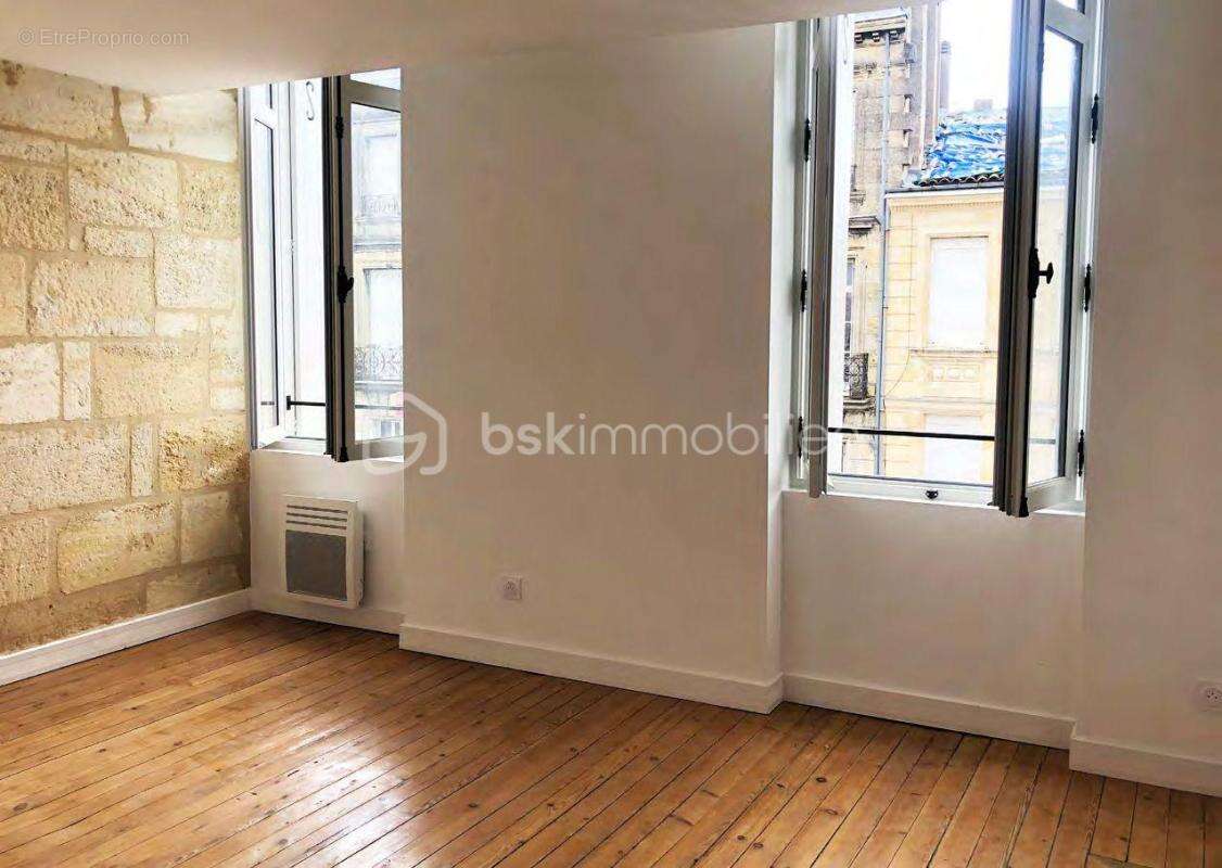 Bel appartement T3 de 55m2 avec rooftop privatif de 43m2 sans vis-à-vis+ une surface de 30m2 inférieure à 1,80 à Bordeaux - photo 11