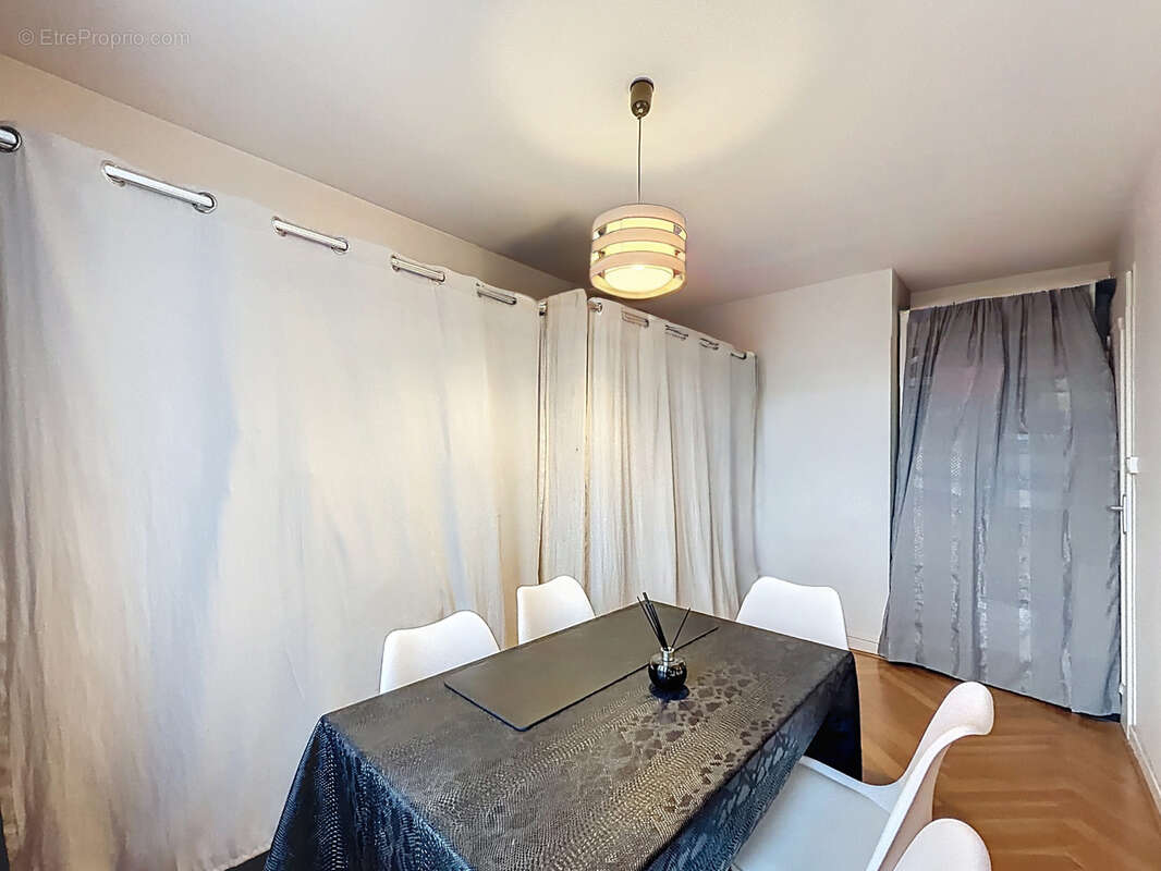 Appartement à VILLEURBANNE