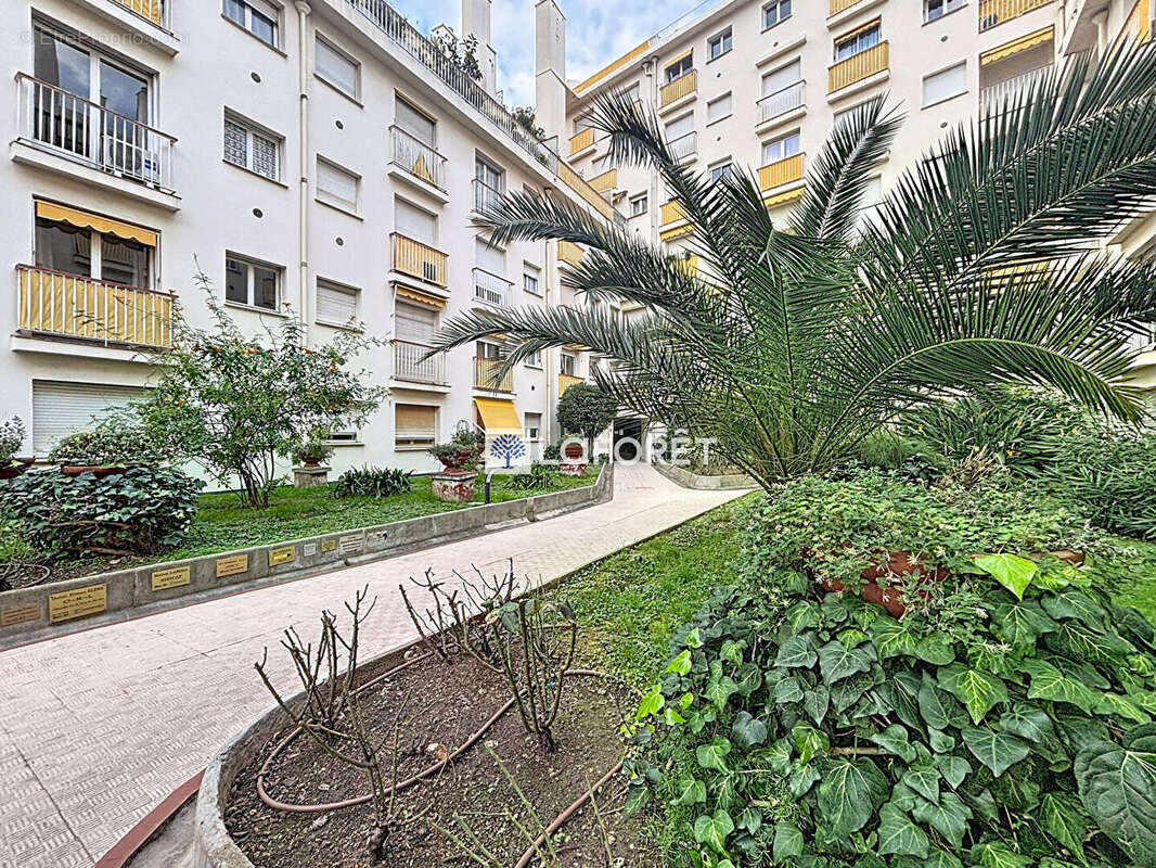 Appartement à MENTON