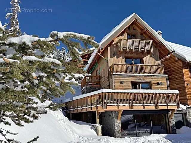 Maison à SAINT-ETIENNE-DE-TINEE