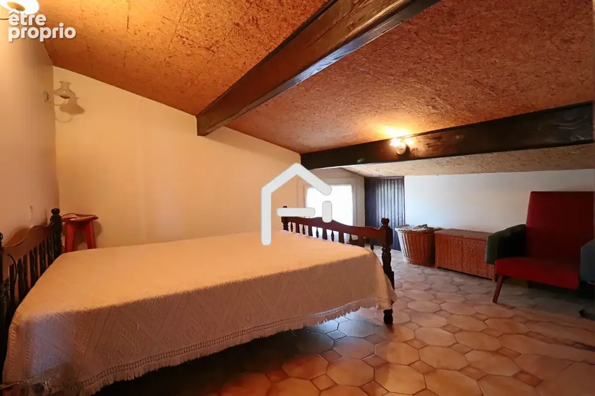 Maison 8 pièces 155 m² à vendre à Saint-Chamas (13250) - photo 7