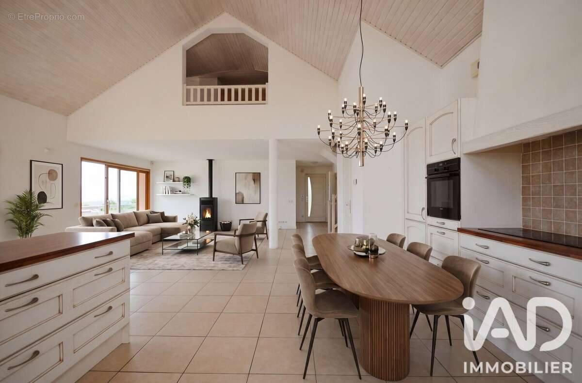Maison 176 m² à Bossey  - photo 2