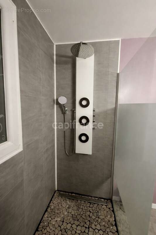 Maison à SAINTE-ANASTASIE-SUR-ISSOLE