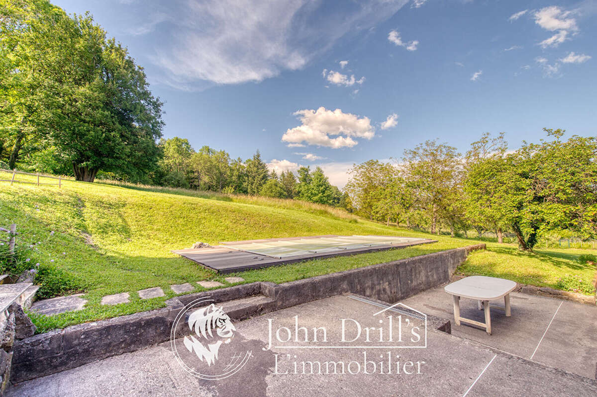 Maison à CHATILLON-LA-PALUD