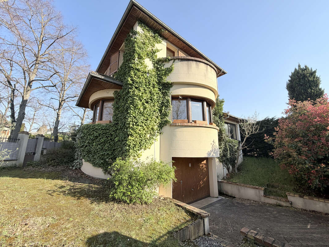 Maison à RUEIL-MALMAISON