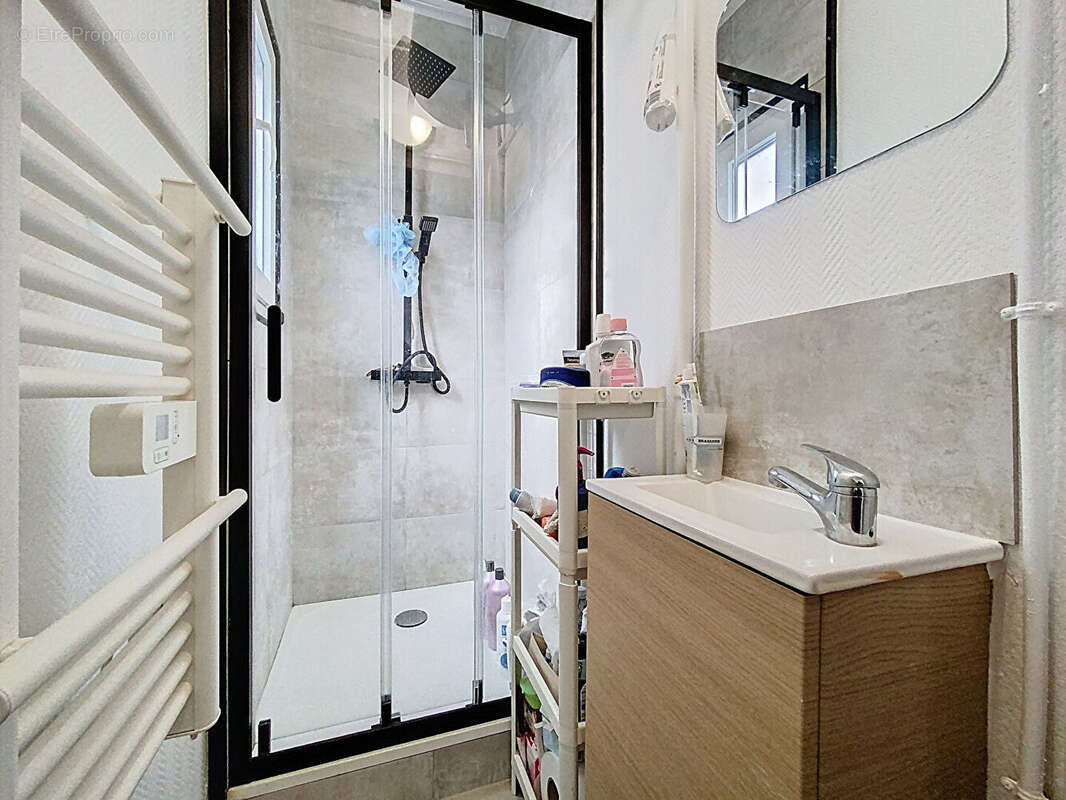 Appartement à PARIS-12E