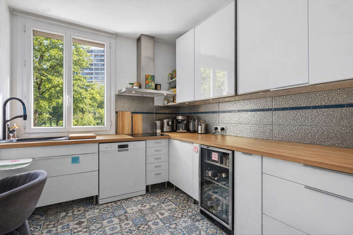 Appartement à PARIS-20E