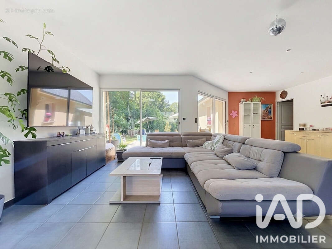 Maison 157 m² à Plesder  - photo 2