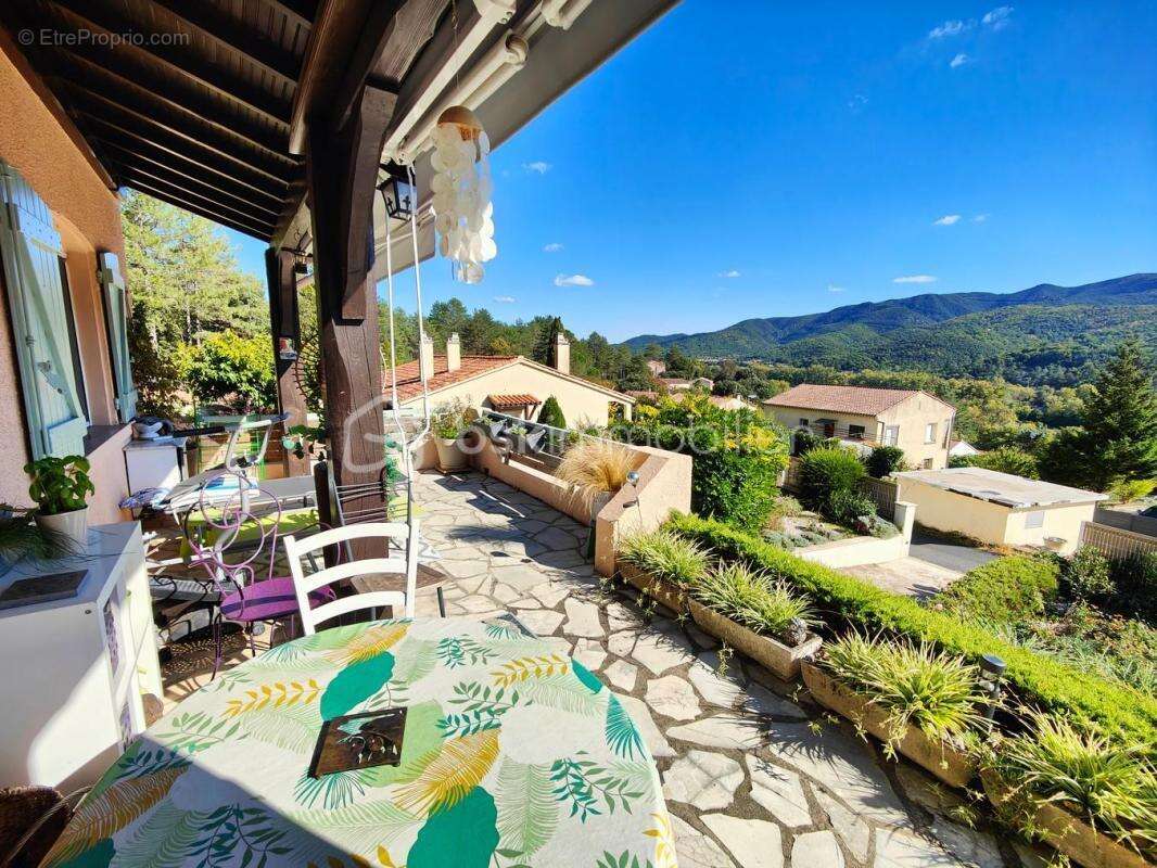 Maison à LAMALOU-LES-BAINS