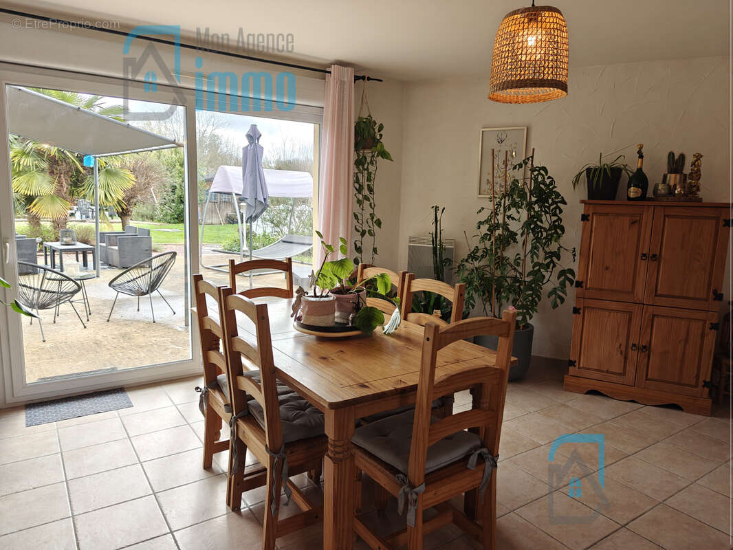 Maison à MEHUN-SUR-YEVRE