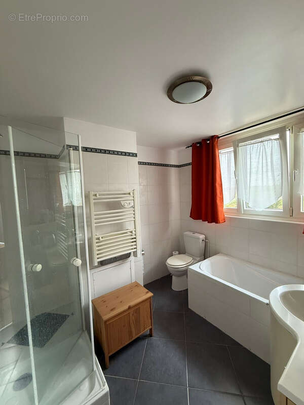 Maison à COMBS-LA-VILLE