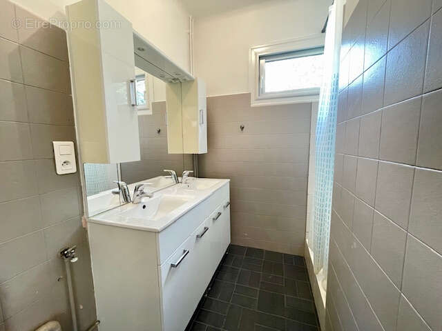 Appartement à LORGUES