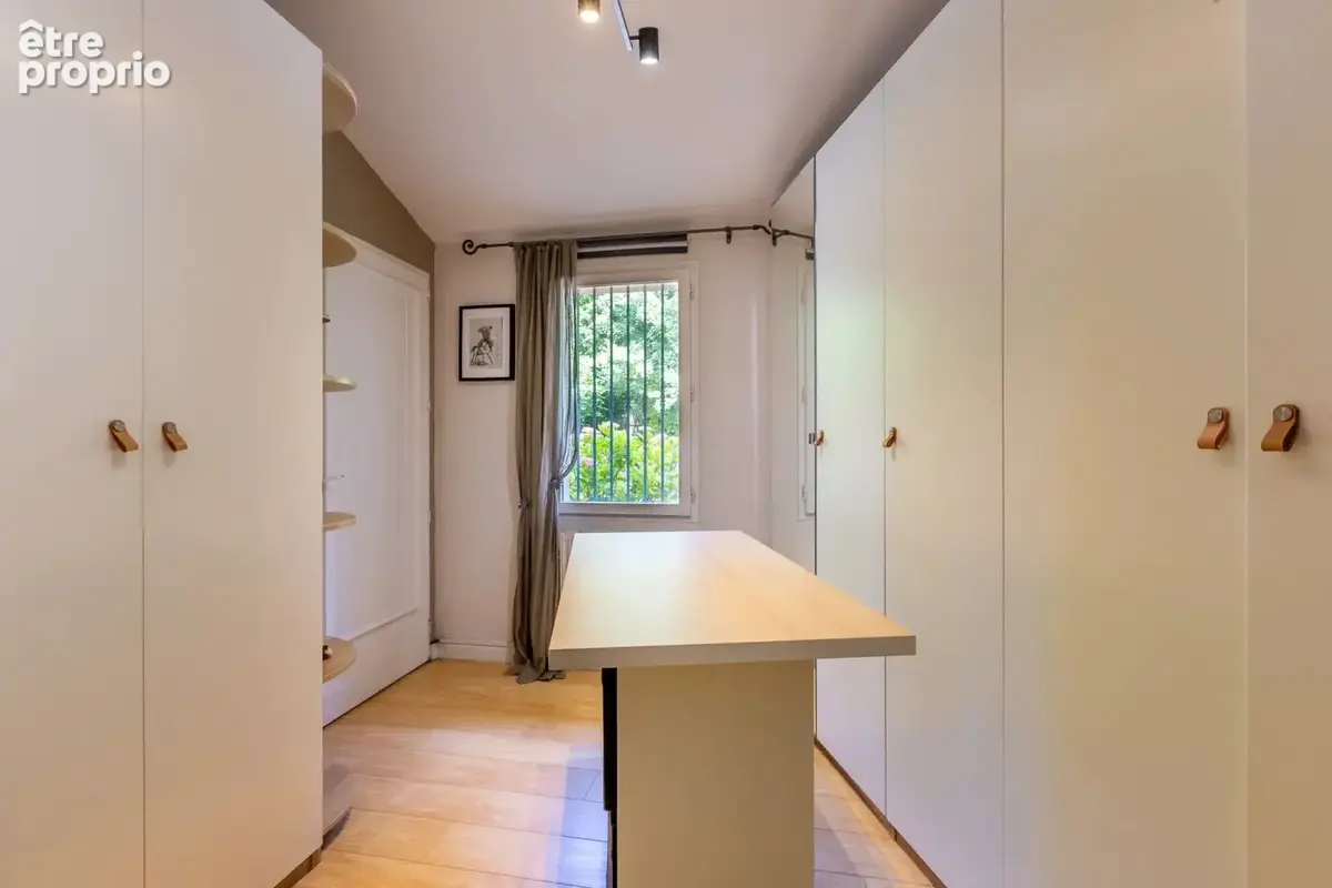 Villa ecully 280m2 - au fond d'une impasse - calme et discretion - photo 14