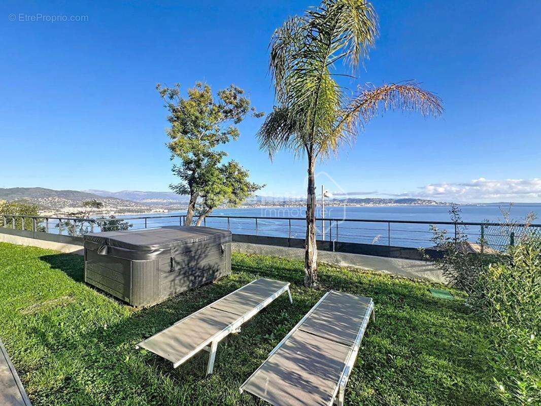 Appartement à THEOULE-SUR-MER