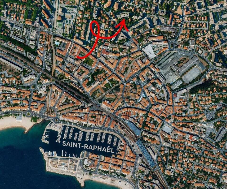 Appartement à SAINT-RAPHAEL