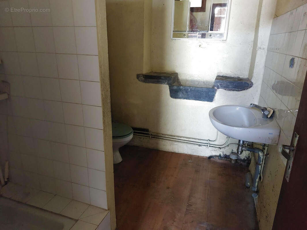 Maison à BERNAC-DEBAT