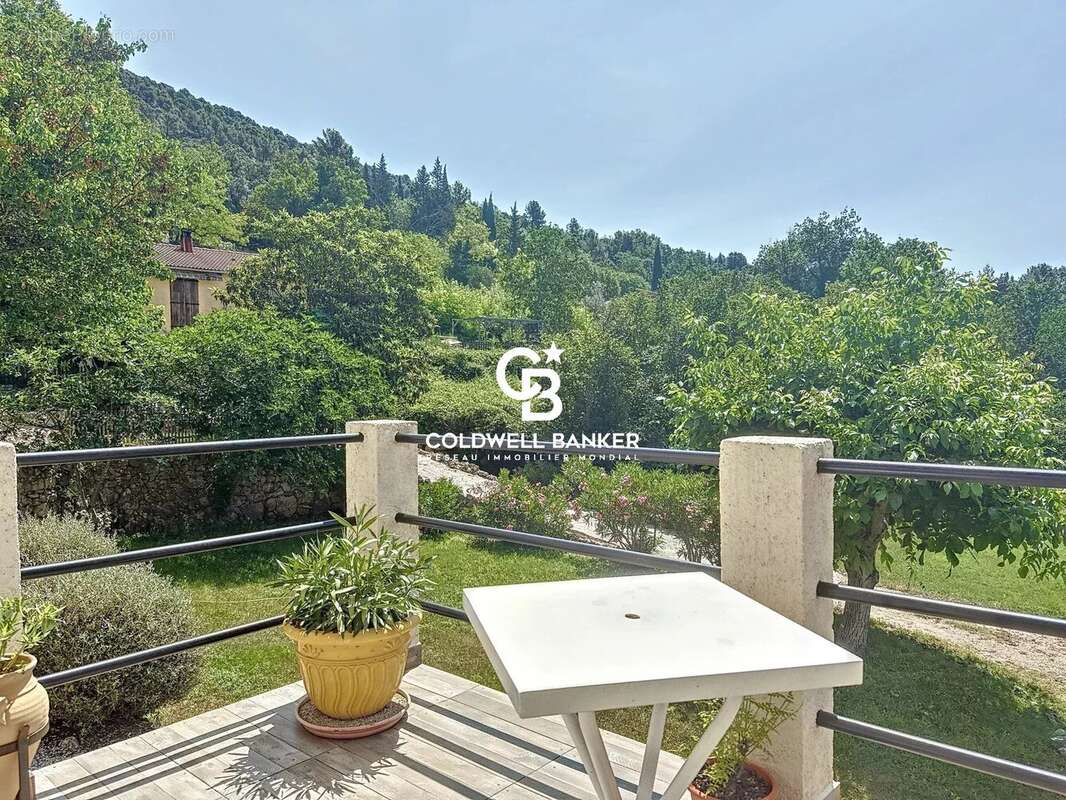 L'Or Bleu de Provence : Bastide de Charme, Source et Rivière Privée Claviers (83830) — Un refuge de nature unique - photo 2