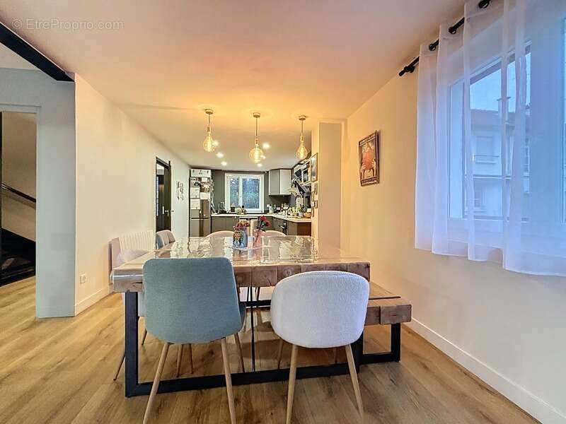 Maison à vendre 7 pièces TINQUEUX (51) - photo 9