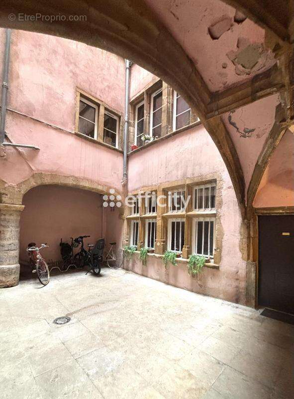 Appartement à LYON-5E