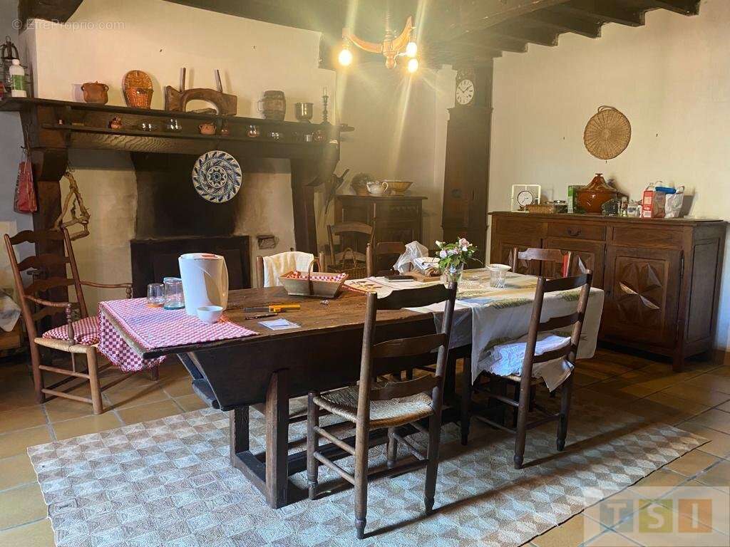 Maison à CAZARIL-TAMBOURES