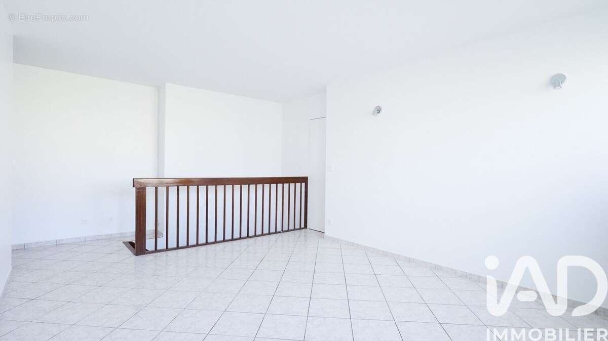 Photo 2 - Appartement à PARIS-19E