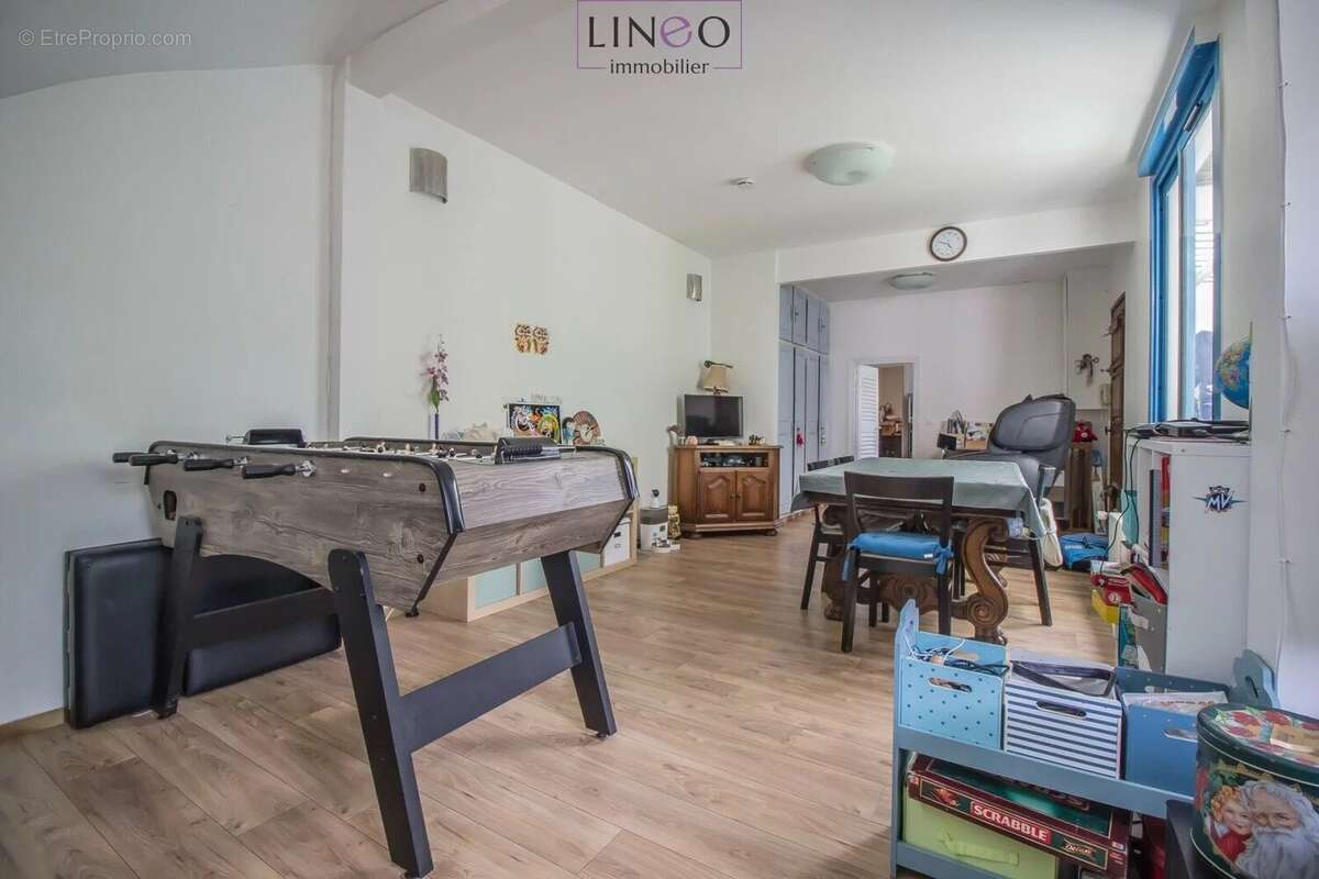 Maison à CHOISY-LE-ROI