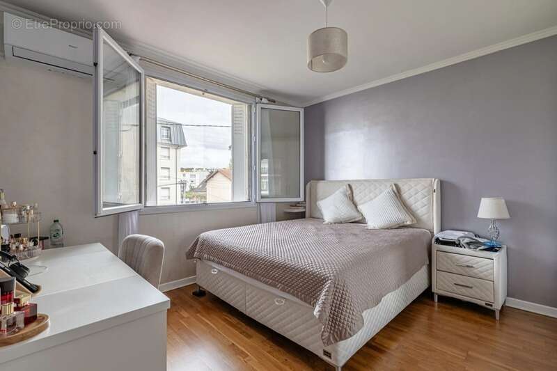 Maison à LIVRY-GARGAN