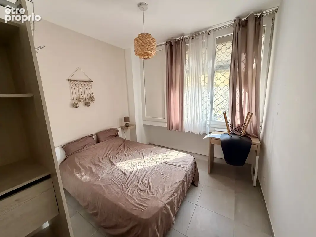 T6 100m2 avec terrasse  - Haute Ville - photo 8