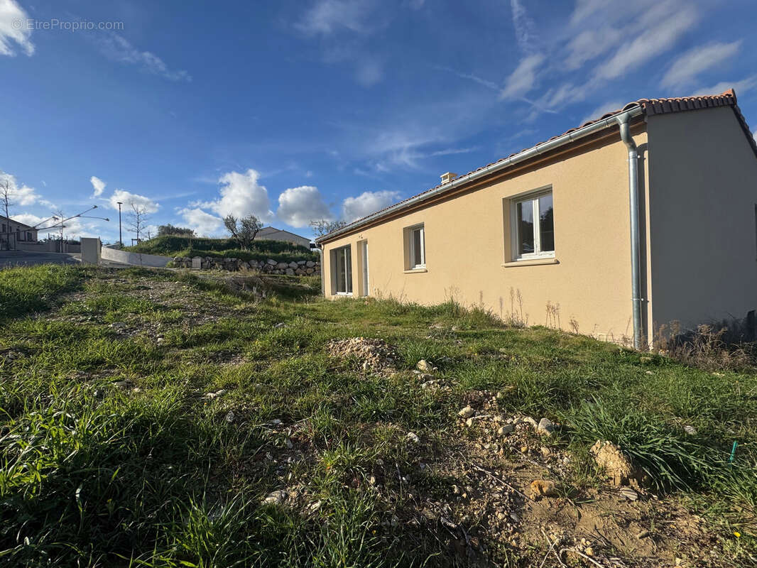 Maison à VAISON-LA-ROMAINE