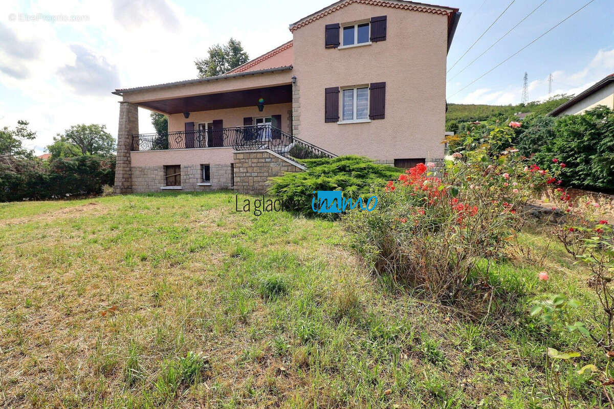 Maison à CLERMONT-FERRAND