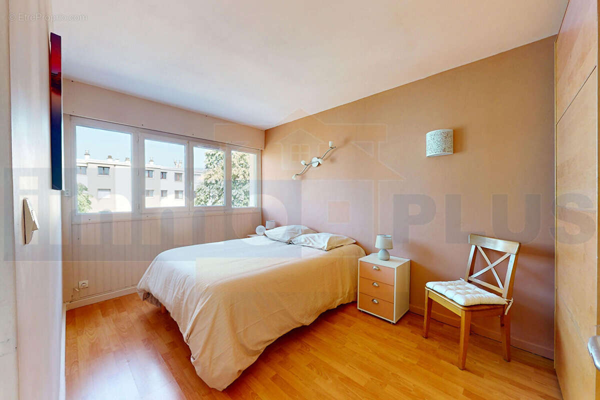 Appartement à BOIS-D'ARCY