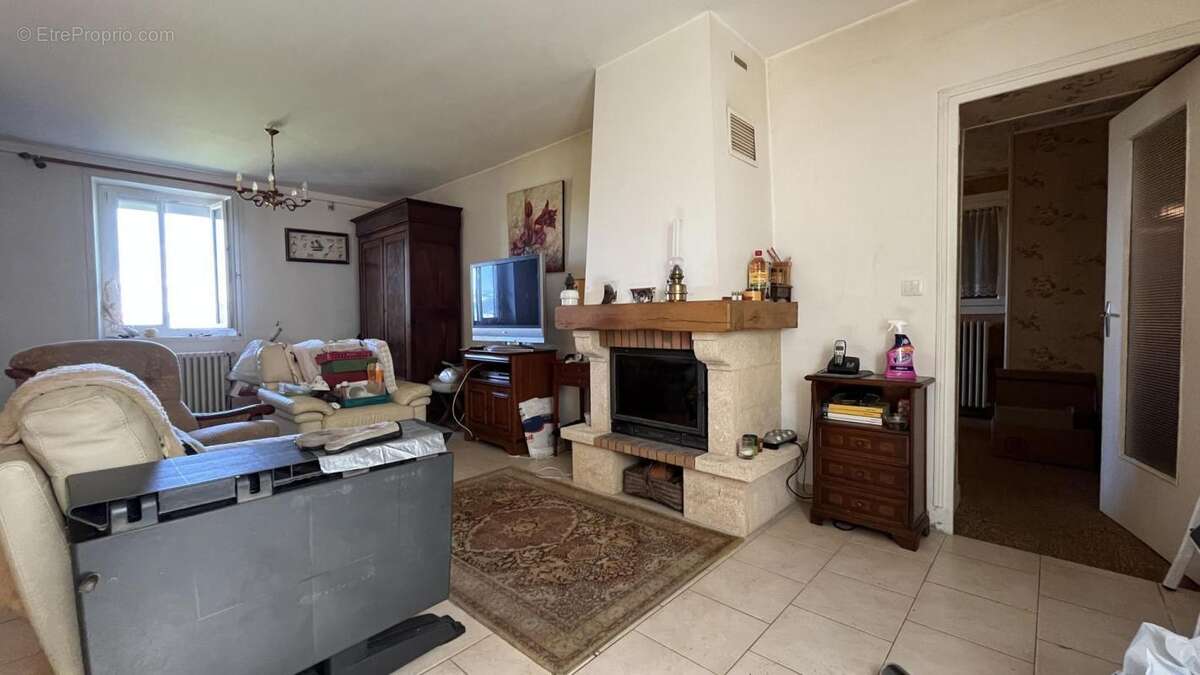 Maison à SAINT-DIDIER-SUR-ARROUX