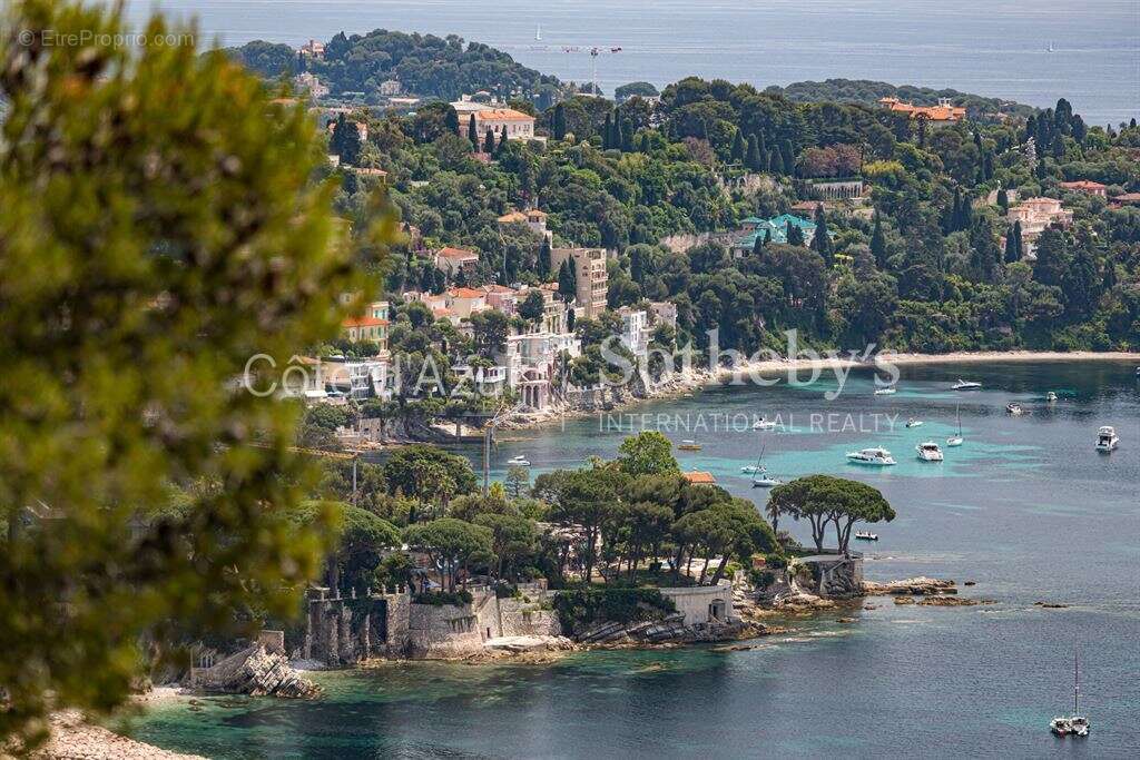 Appartement à VILLEFRANCHE-SUR-MER