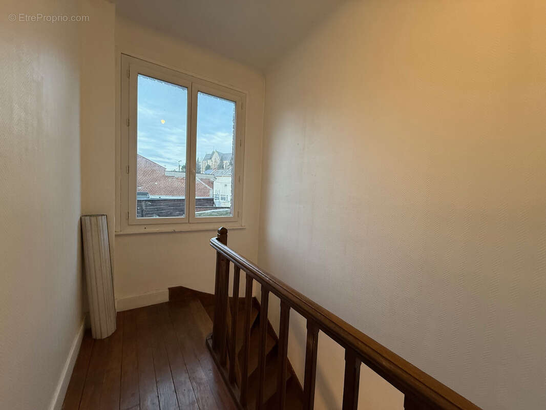 Maison à POIX-DE-PICARDIE