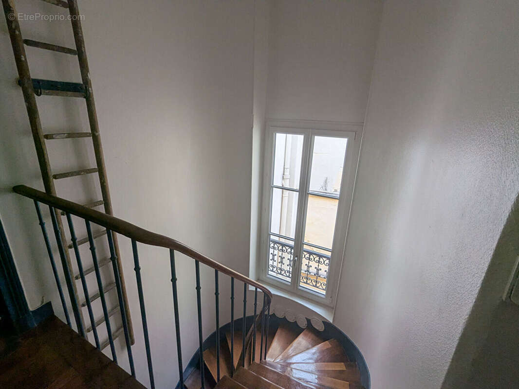 Appartement à PARIS-20E