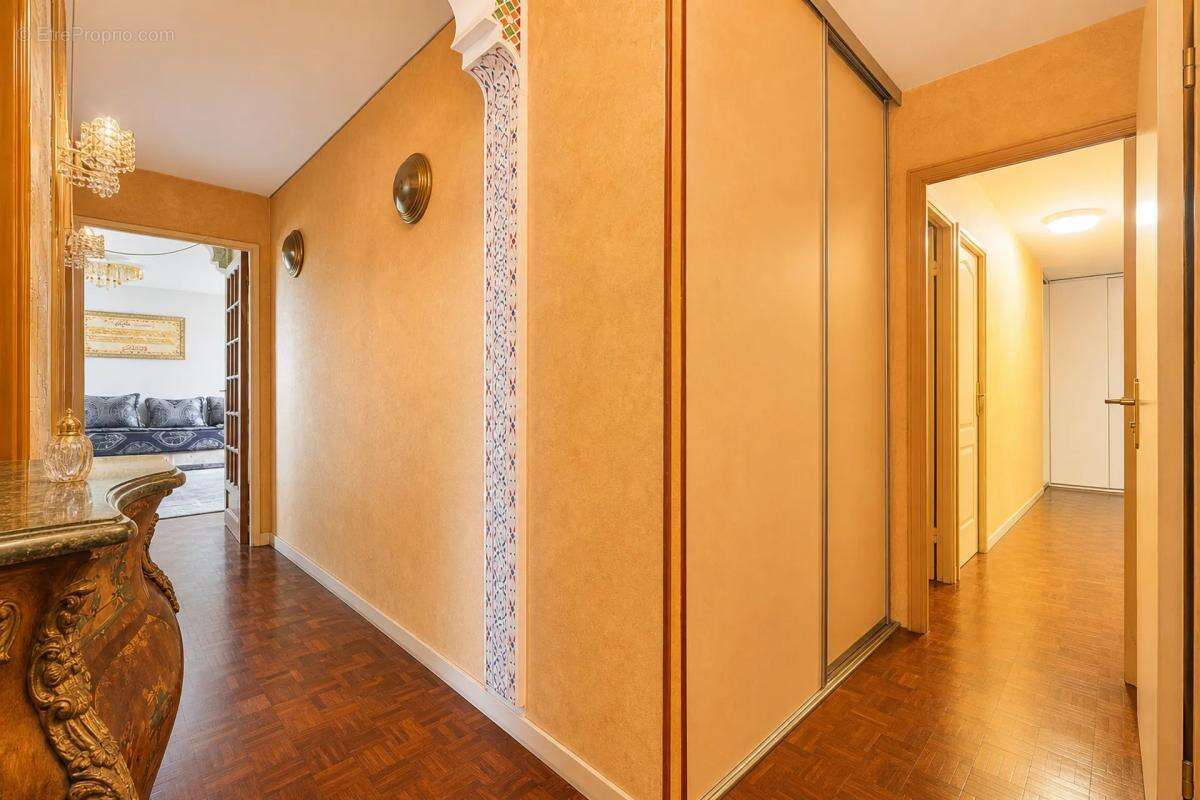 Appartement 5 pièces 101 m² avec terrasse, Évry - photo 3