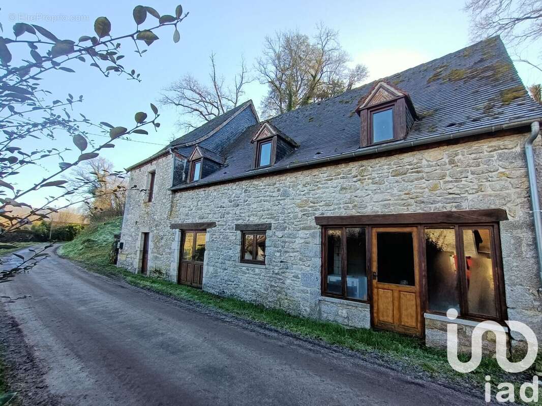 Photo 3 - Maison à MEYRONNE