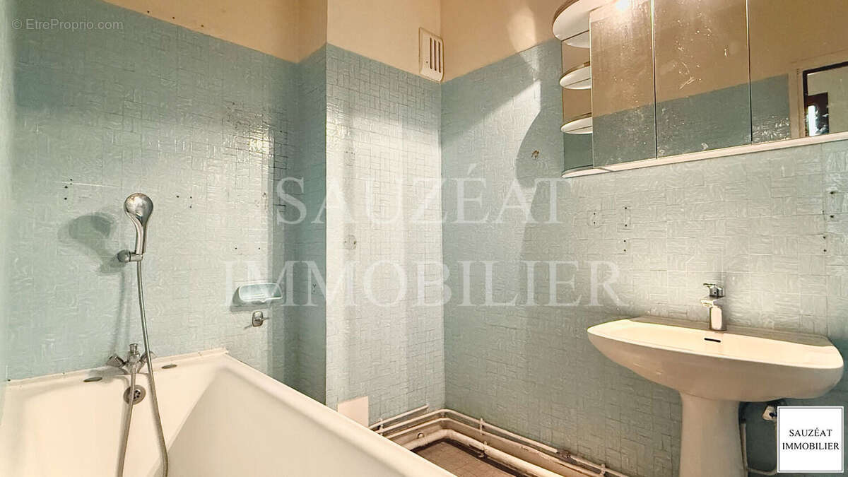 Appartement à MONTROUGE