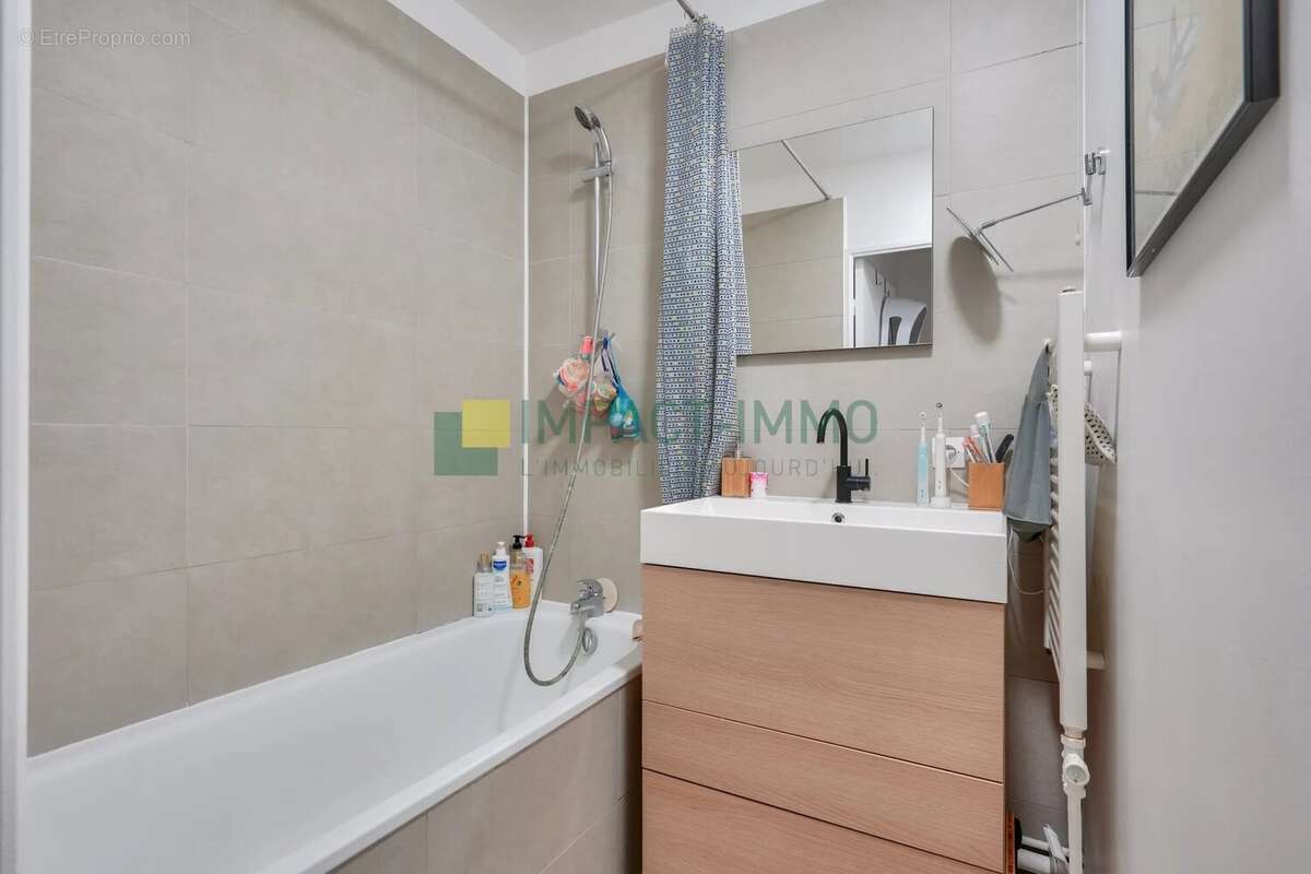 Appartement à CLICHY