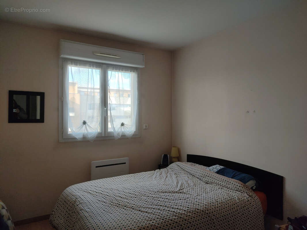 Appartement à COULAINES