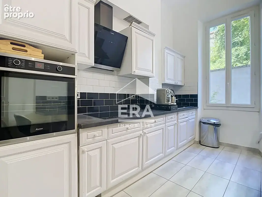 Appartement T4 de 116 m²  - Notre Dame du Mont - Marseille 13006 - photo 3
