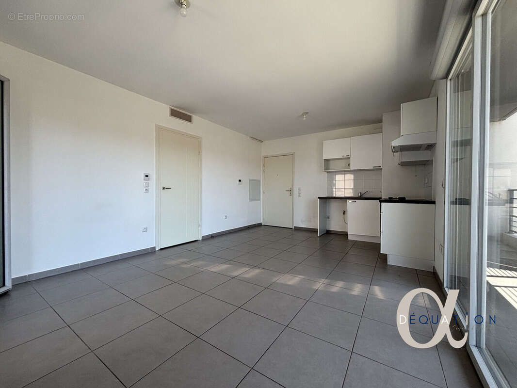 Appartement 41 m² à Marseille-10e  - photo 2