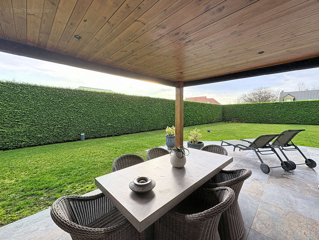 Maison à NEUVE-CHAPELLE